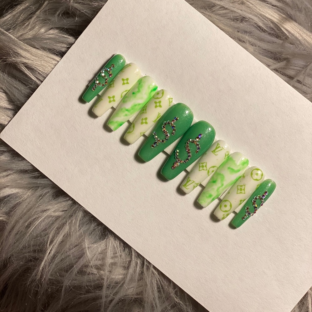 Green and White Press on Nails